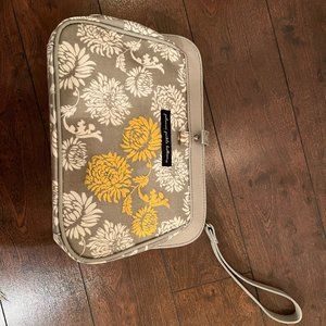 Petunia Pickle Bottom Clutch